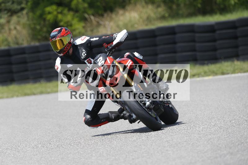 /27 12.06.2025 Ducati Schweiz Trackday Warmup  ADR/gruen-vert/22